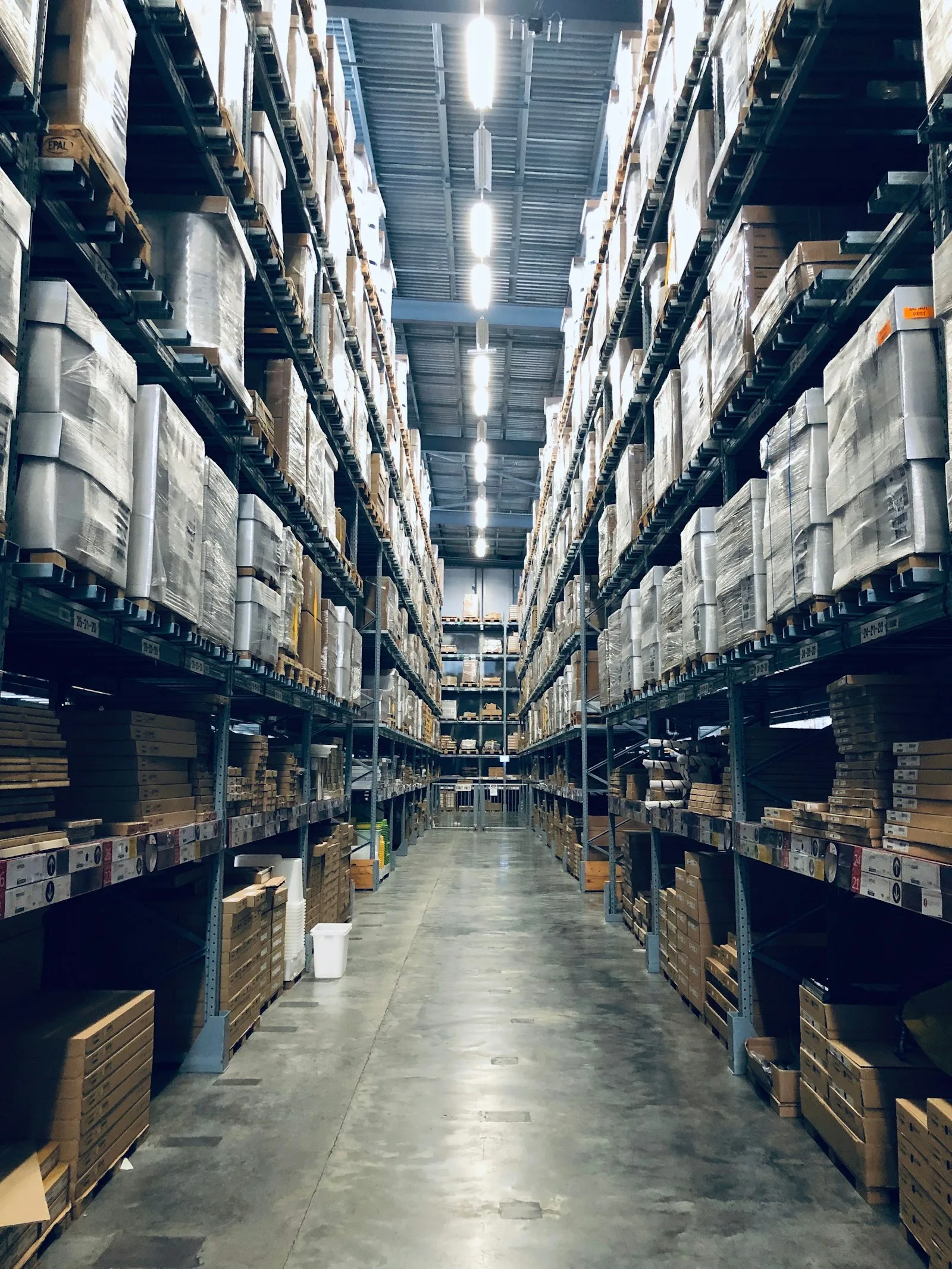 AI Inventory Forecasting for Logistics SMEs in 2026: How to Cut Stockouts Without Overstocking